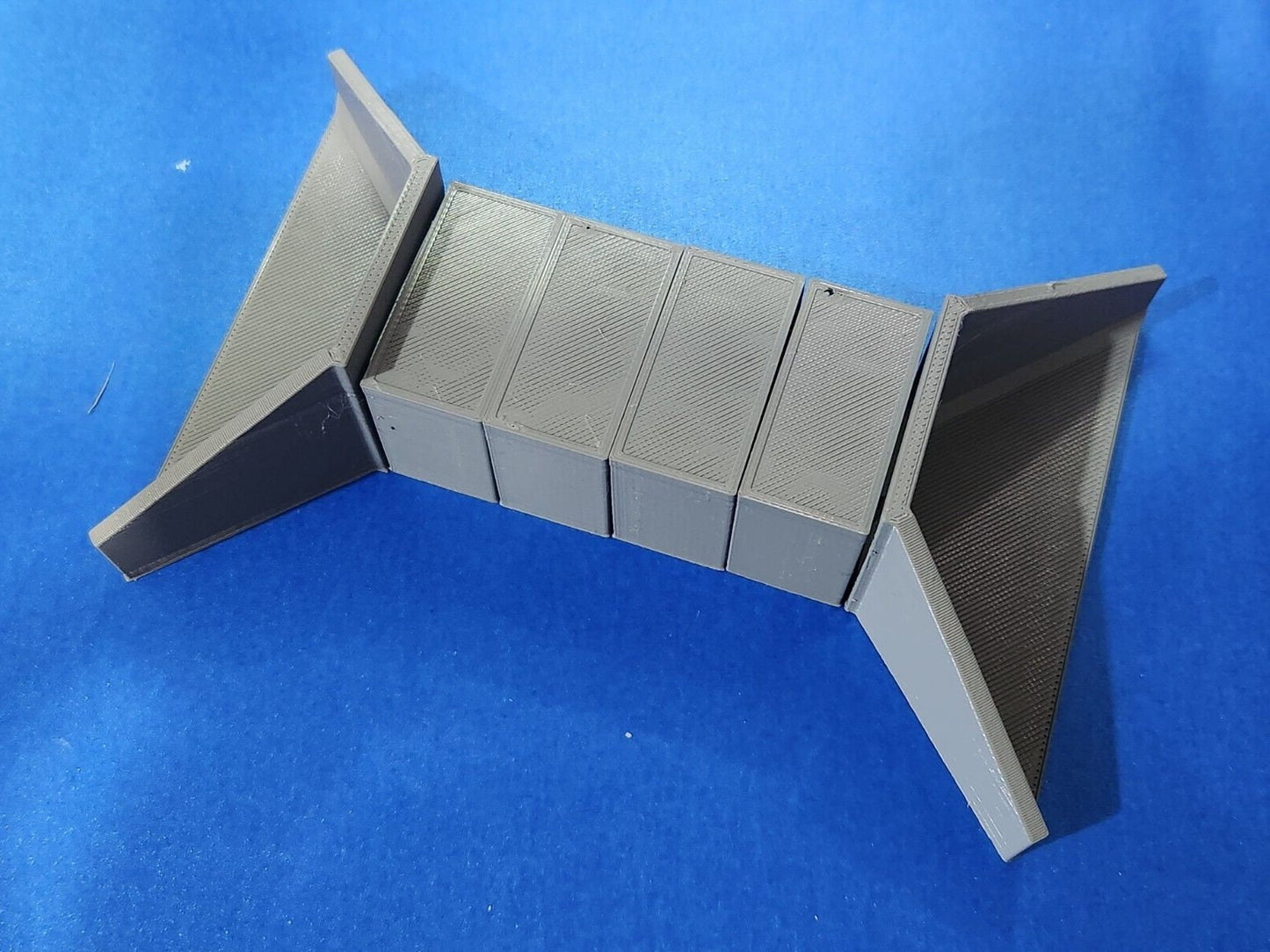 OO Gauge 1:76 Scale 6 Piece Culvert Set 2.5x2.0m in Concrete Grey, Water Outlet