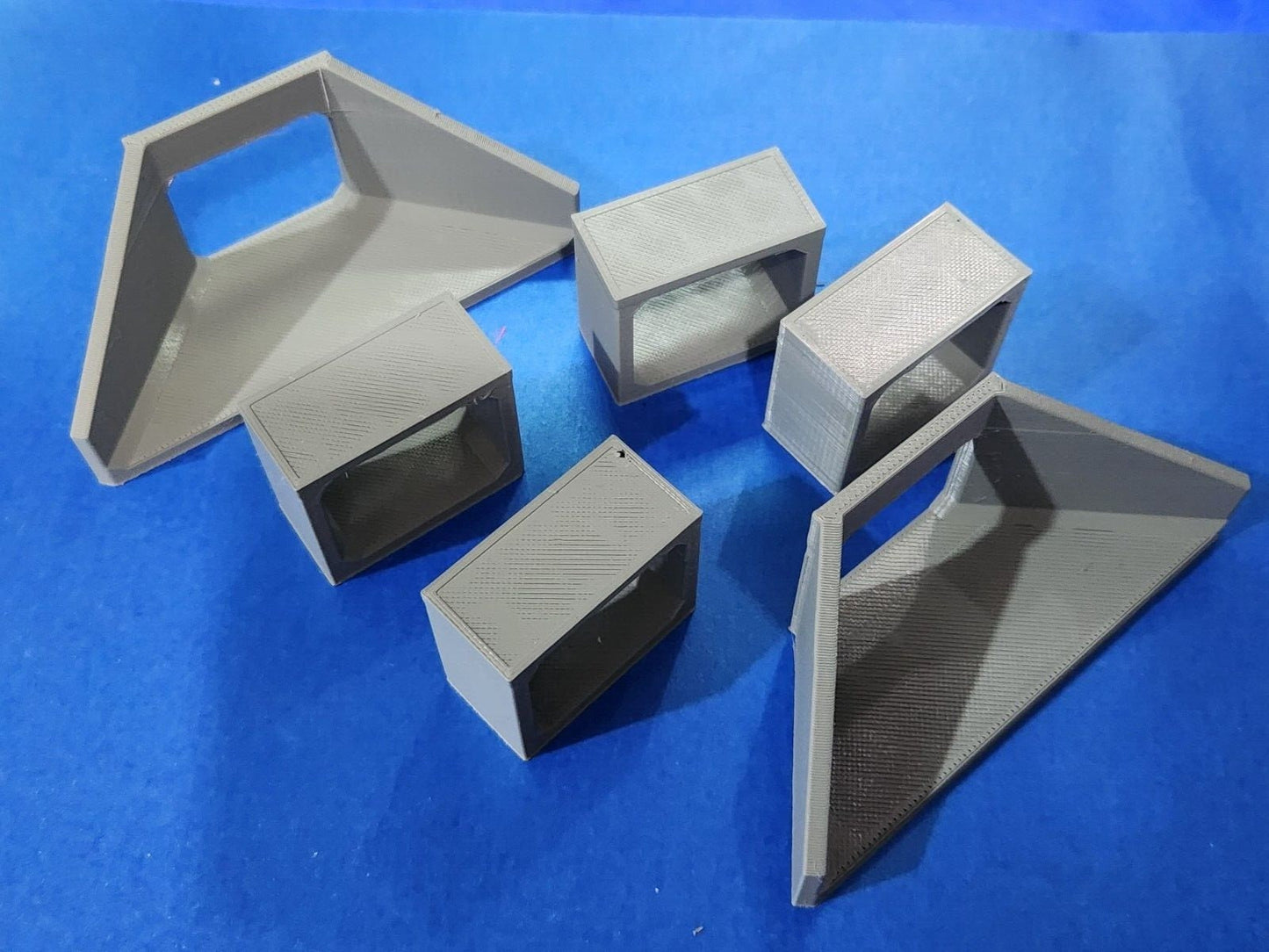 OO Gauge 1:76 Scale 6 Piece Culvert Set 2.5x2.0m in Concrete Grey, Water Outlet