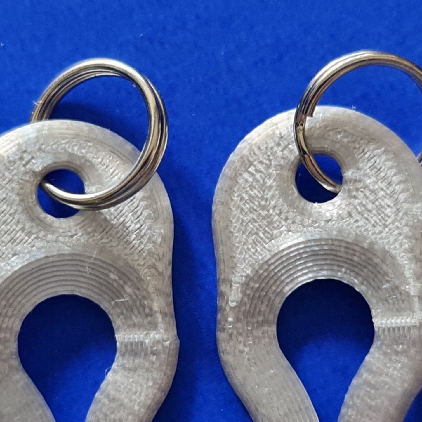 2 x Key Ring Tick Removal Tools Silk Silver PLA Plastic dog cat horse human