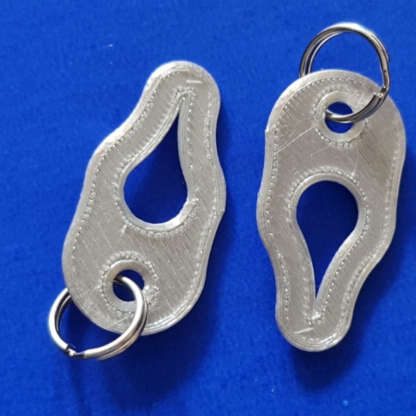 2 x Key Ring Tick Removal Tools Silk Silver PLA Plastic dog cat horse human