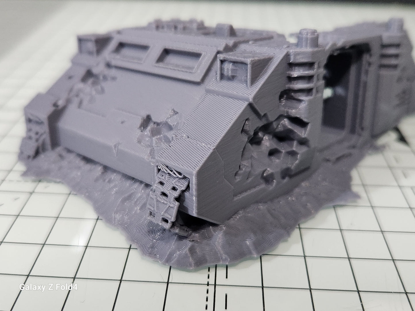 Rhino Wreck Terrain for 28mm Miniatures - War gaming Compatible Scenery