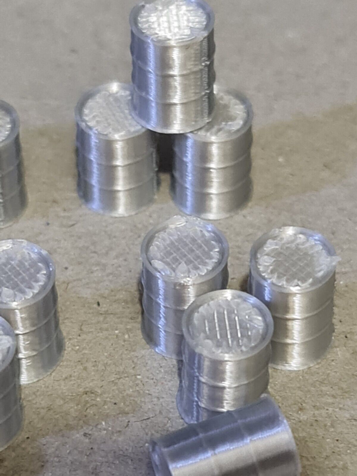 18 New Aluminium Oil Drum Barrels 1:43 Scale Models diorama accessories Truck