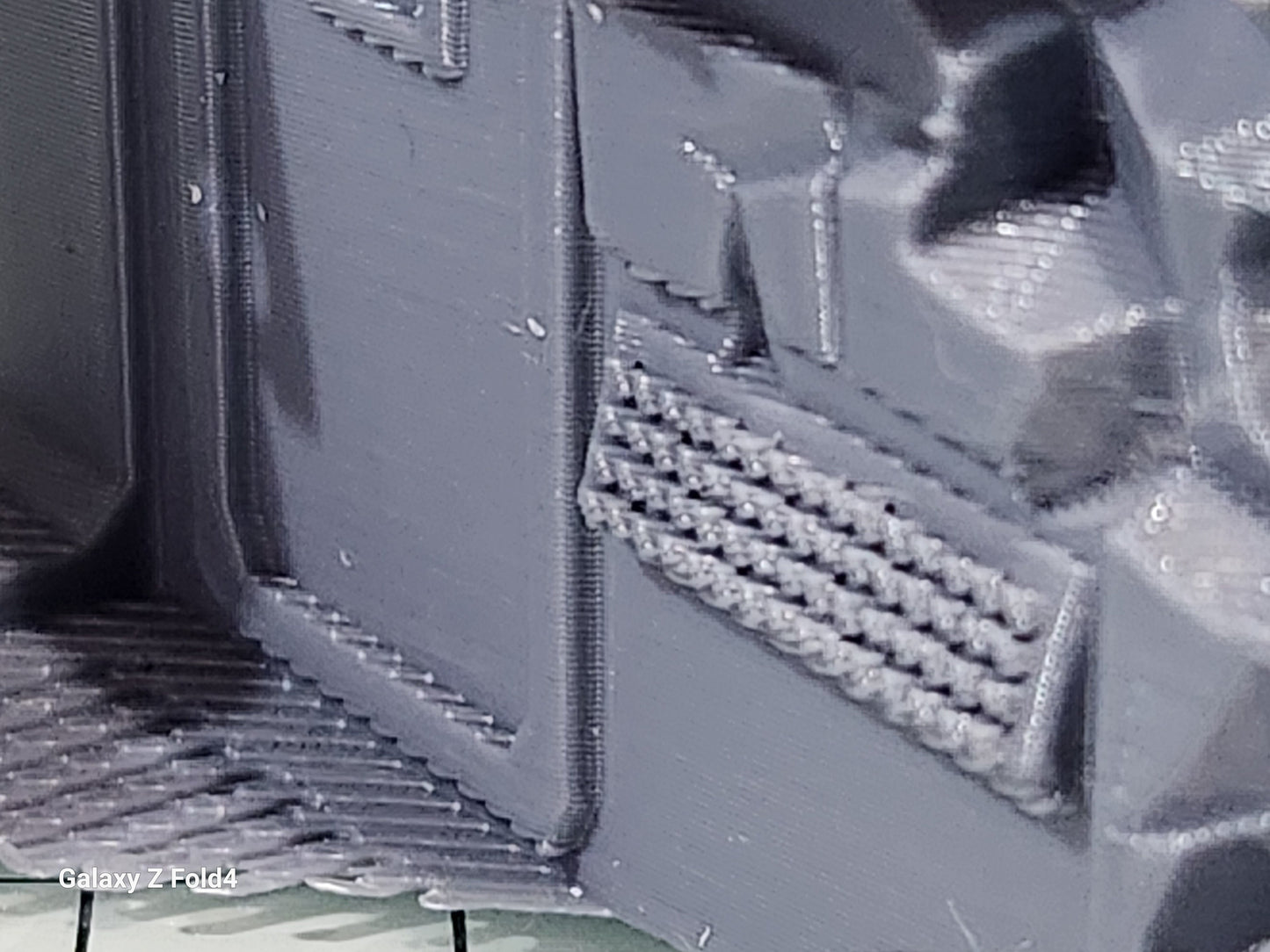 Rhino Wreck Terrain for 28mm Miniatures - War gaming Compatible Scenery