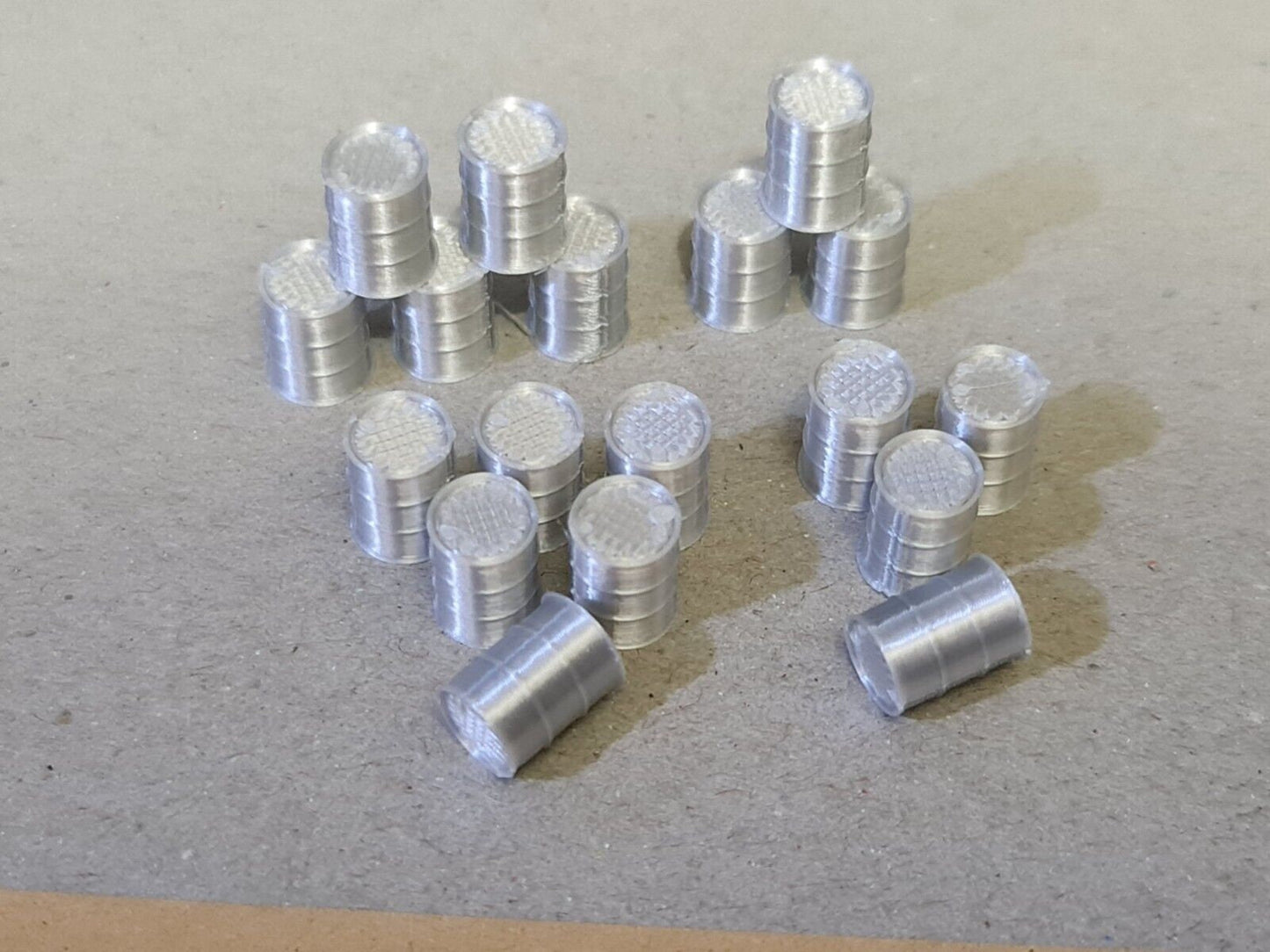 18 New Aluminium Oil Drum Barrels 1:43 Scale Models diorama accessories Truck