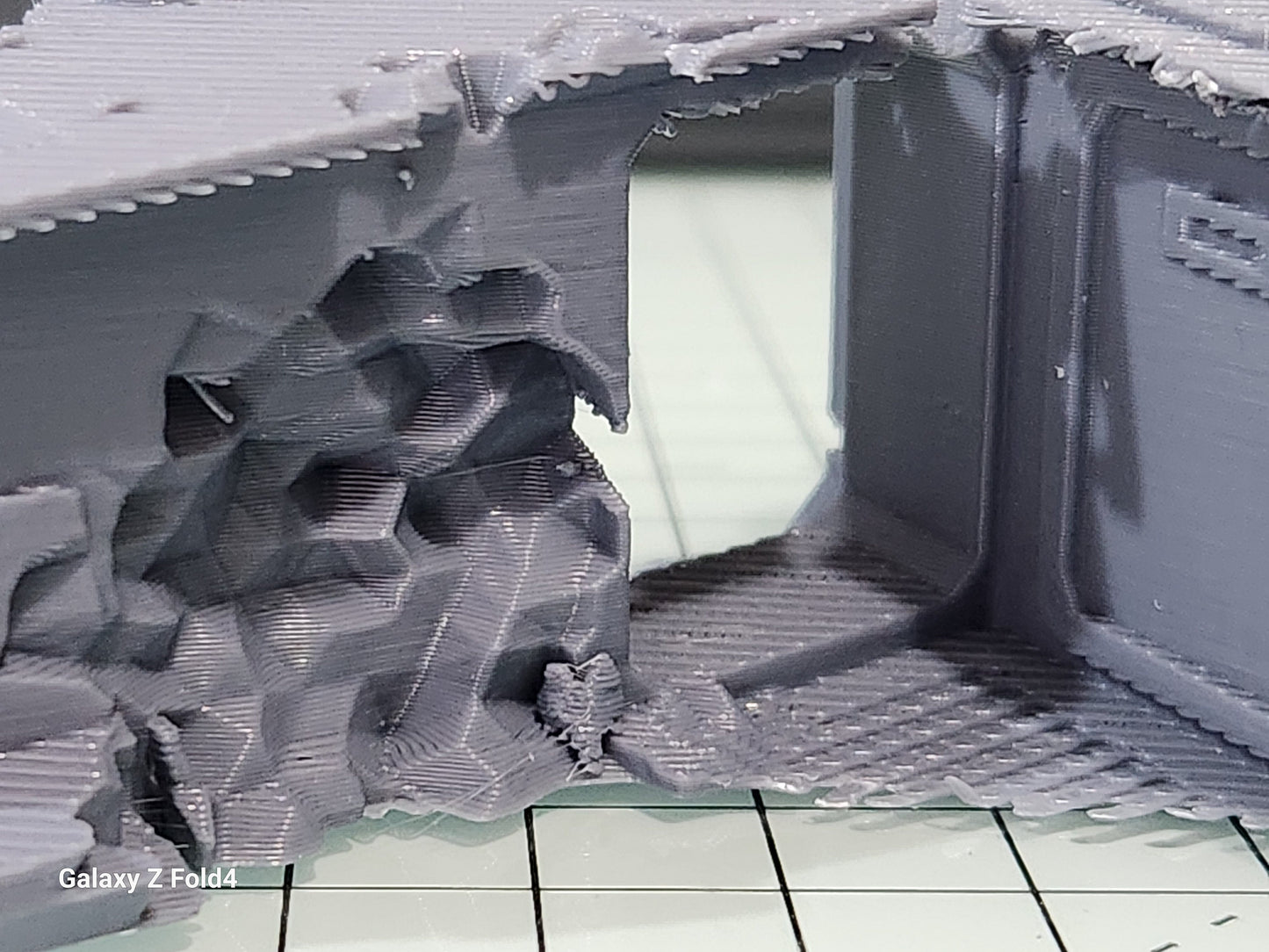 Rhino Wreck Terrain for 28mm Miniatures - War gaming Compatible Scenery