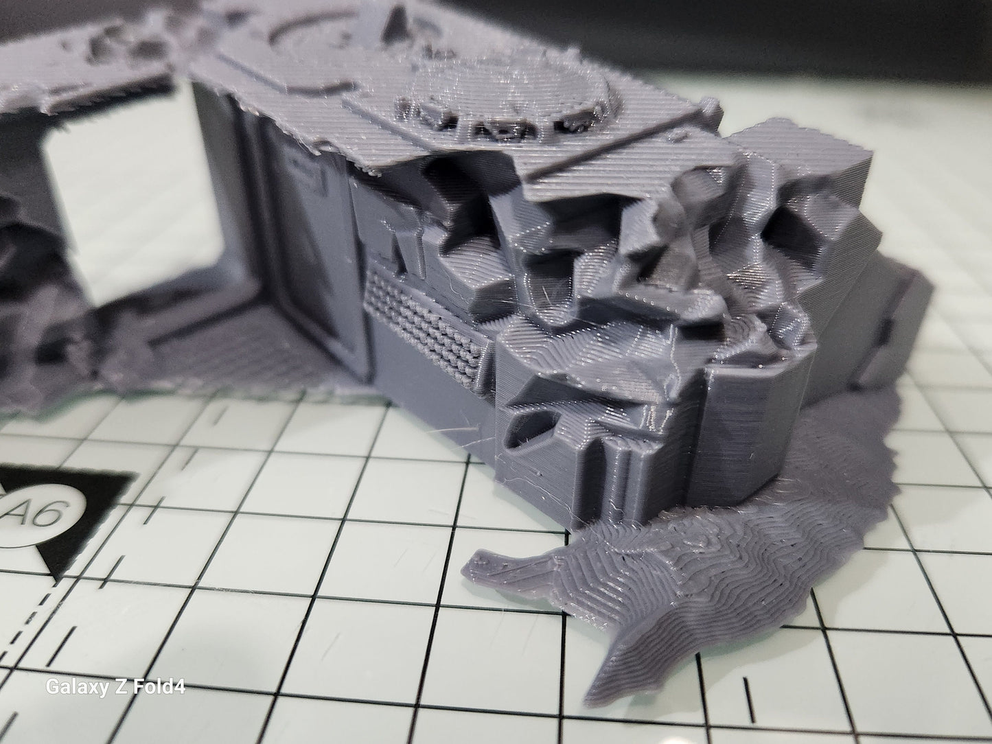 Rhino Wreck Terrain for 28mm Miniatures - War gaming Compatible Scenery
