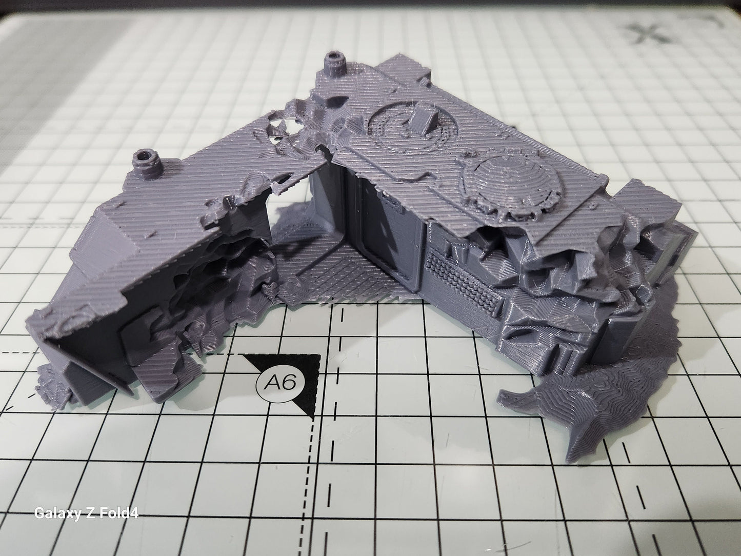 Rhino Wreck Terrain for 28mm Miniatures - War gaming Compatible Scenery