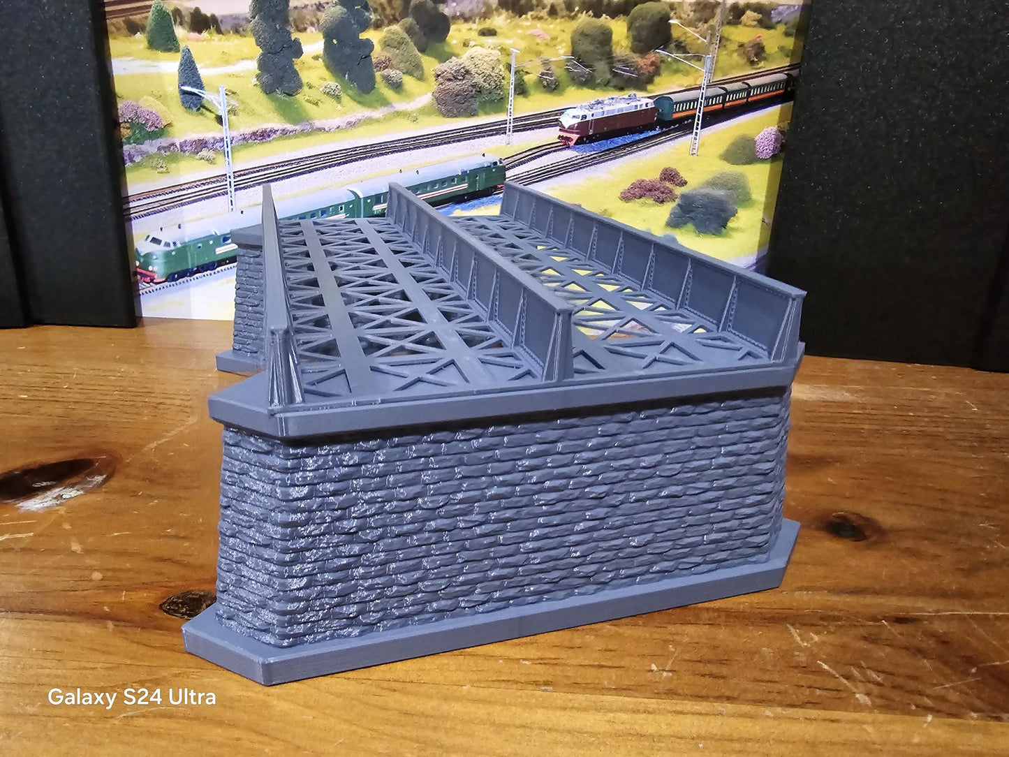 Double Track Iron Girder Bridge 112mm Z Gauge Model Railway Train Layout 1:220 Scale