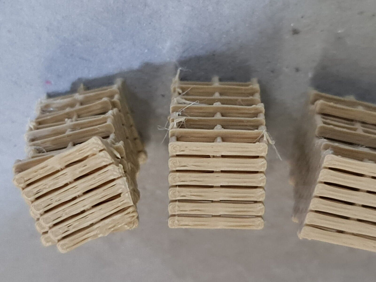 New Wood Colour Pallet Stacks HO Gauge 1:87 Scale Models Train Railway (4 Pack)