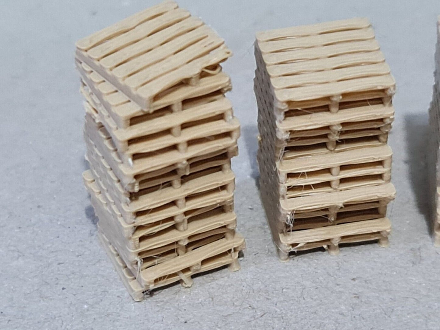 New Wood Colour Pallet Stacks HO Gauge 1:87 Scale Models Train Railway (4 Pack)