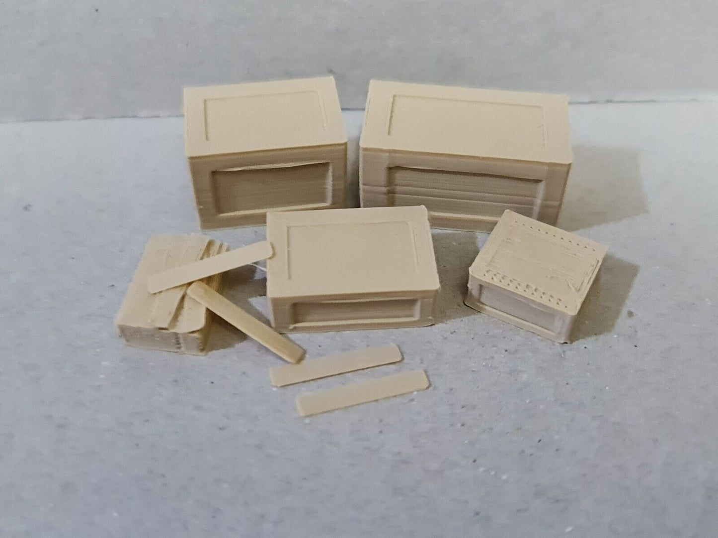 New OO HO Gauge 9pc Wooden Crate & Lumber Set Model Train Railway Freight 1:76