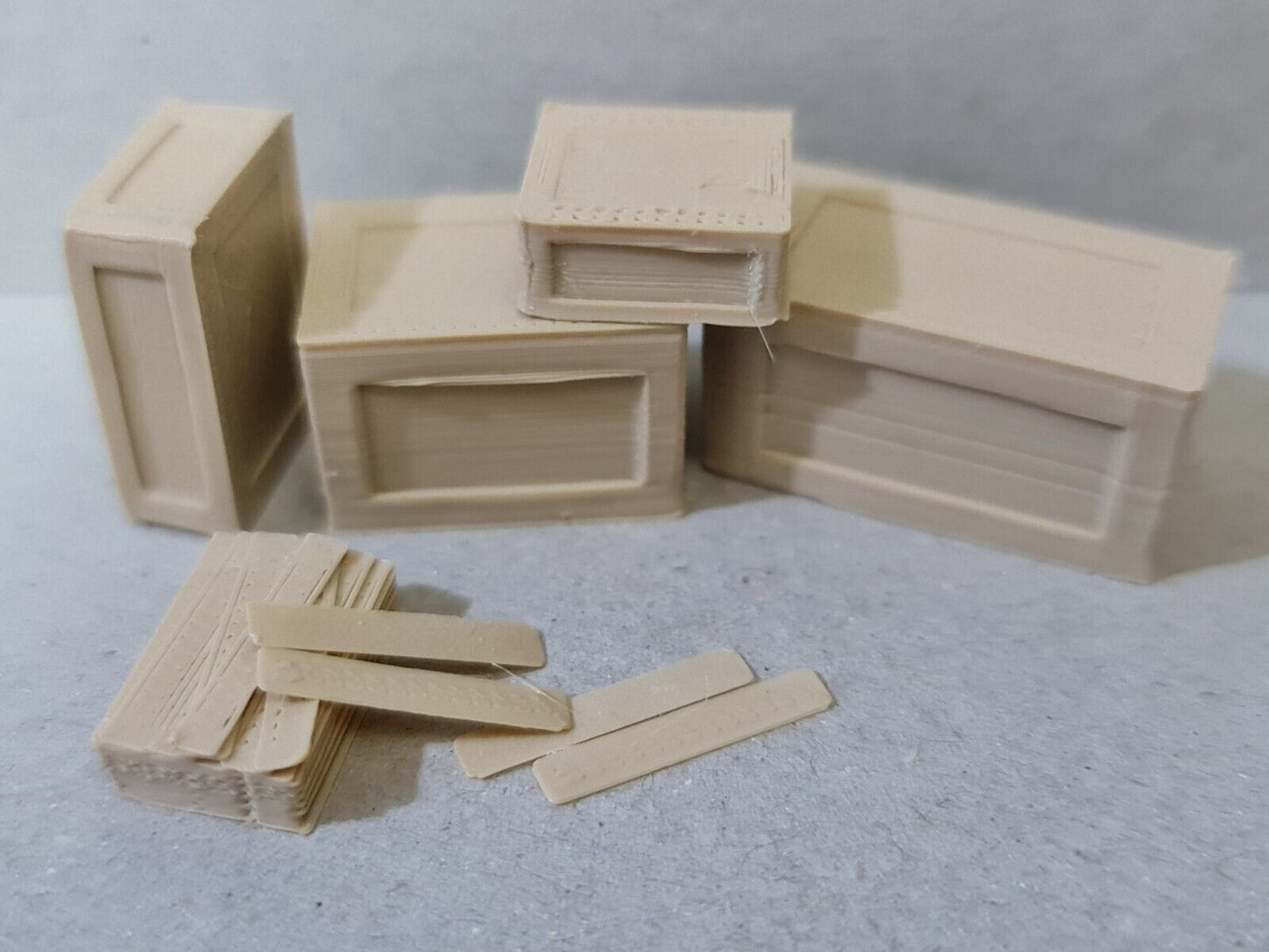 New OO HO Gauge 9pc Wooden Crate & Lumber Set Model Train Railway Freight 1:76
