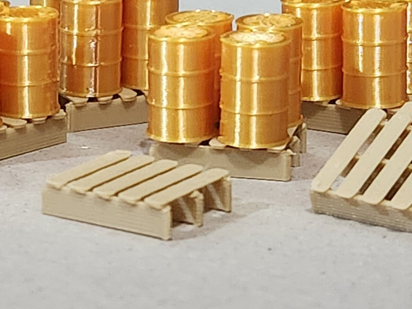 Oil Drum Barrels OO Gauge Gold 24 Pack + 10 wood colour Pallets Model Railway
