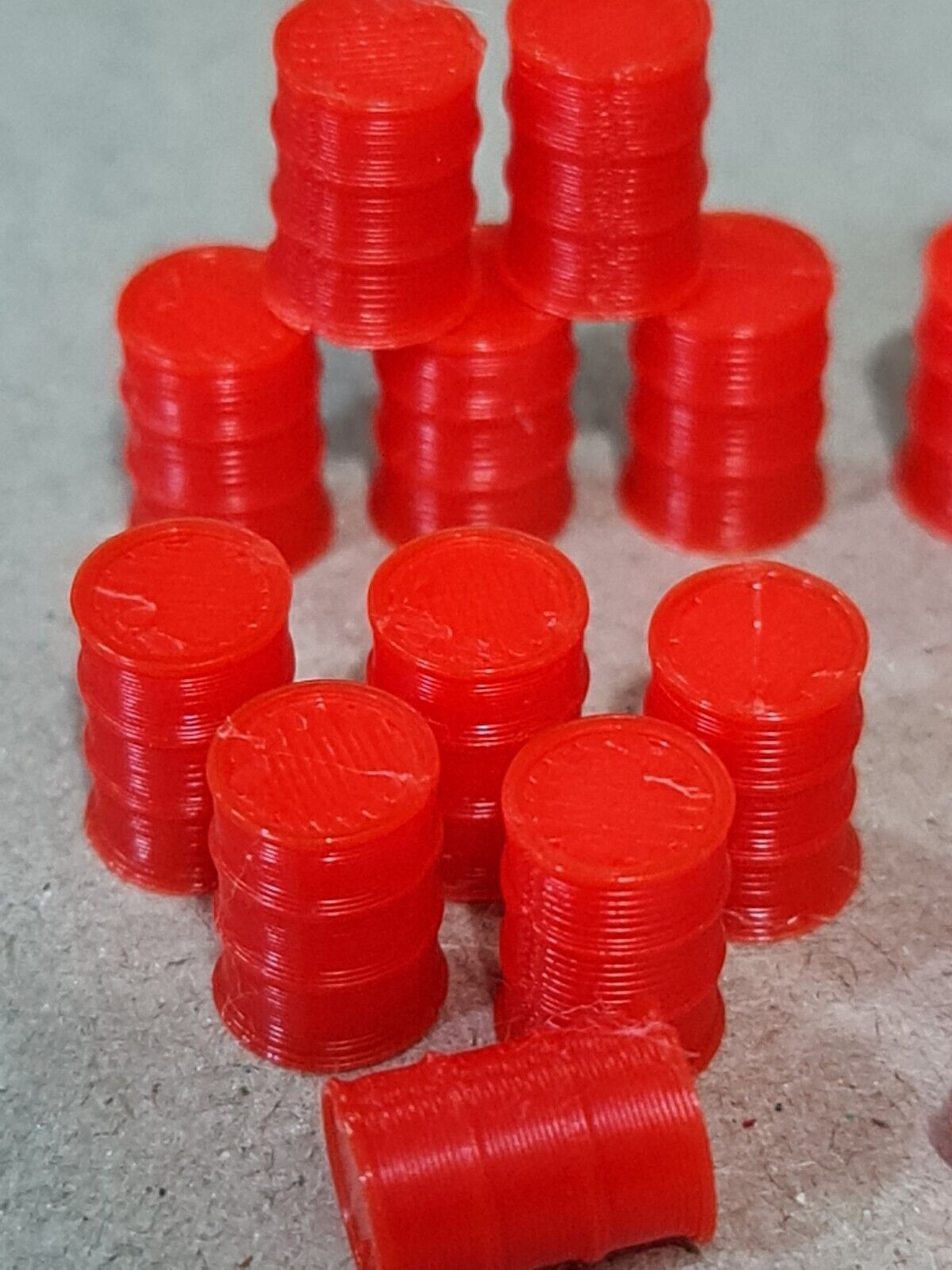 Oil Drum Barrels OO HO Gauge New Red 1:76 Scale Models Train Railway (18 Pack)