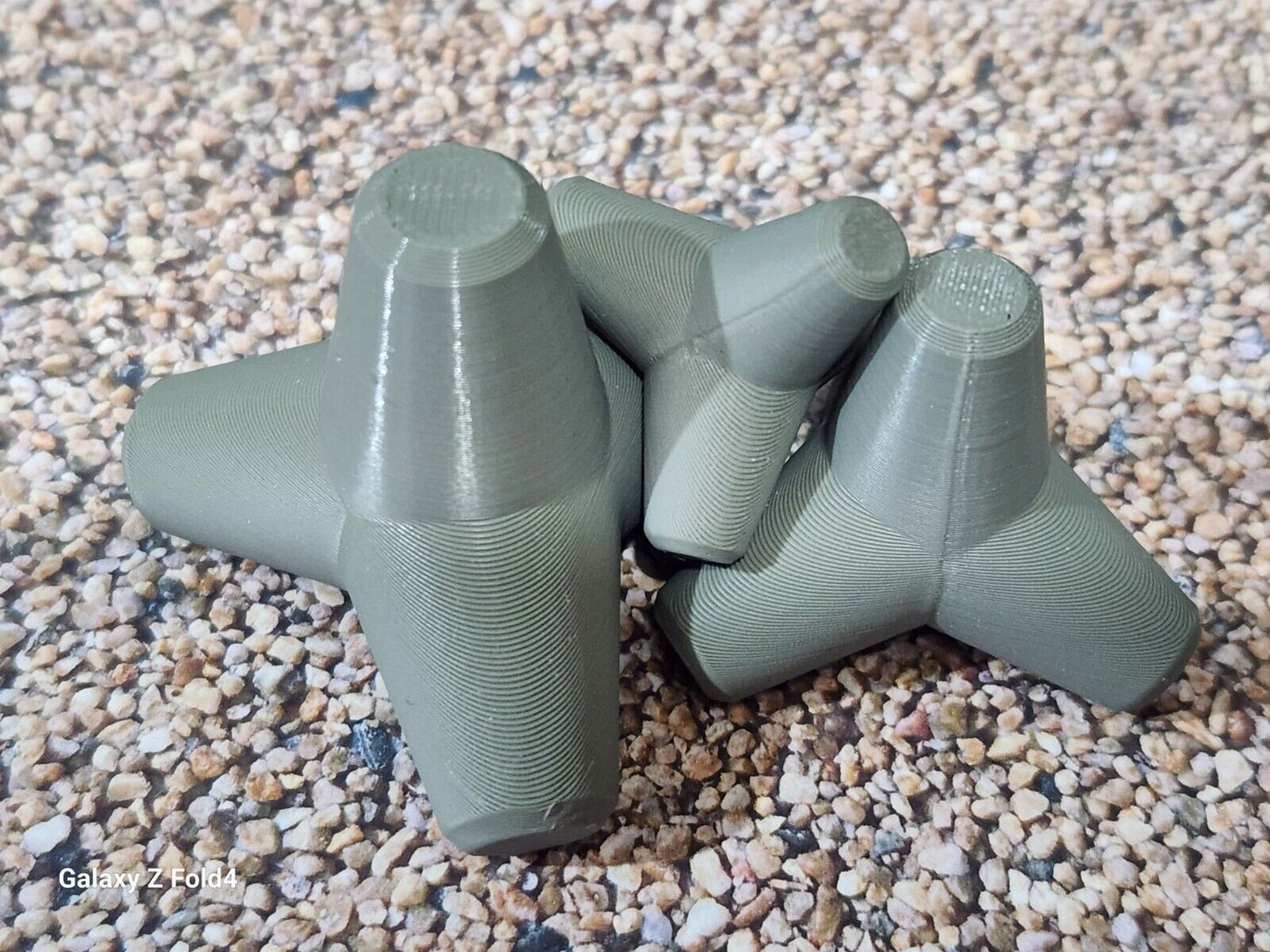 Pack of 10 Concrete Tetrapods N Gauge OO Gauge 6ft 8ft 10ft most scales sizes