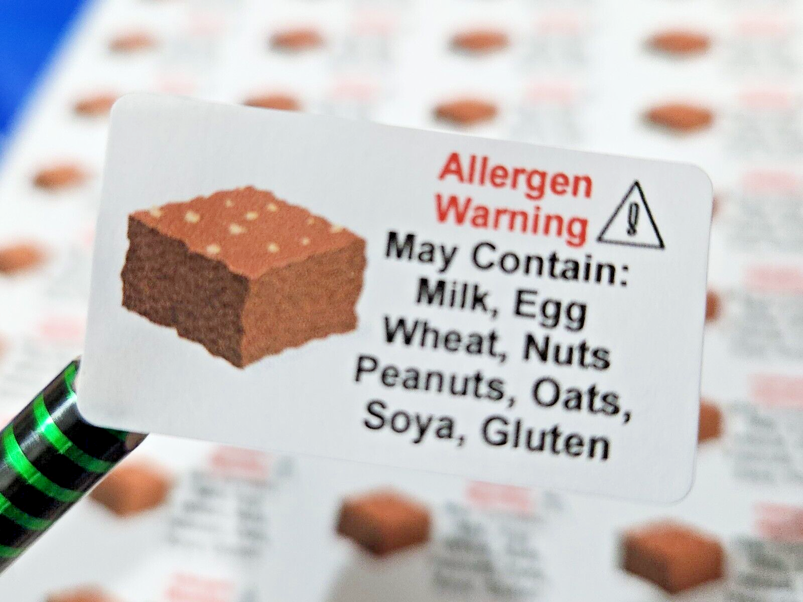 325 x Small Brownie Allergy Allergen Advice Warning Stickers Sticky Labels