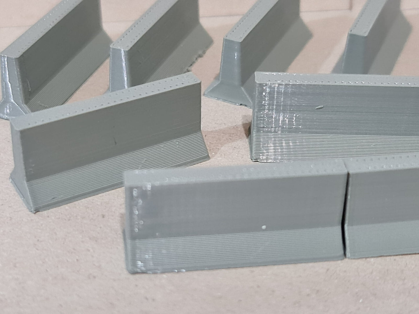 New 12 x Concrete Jersey Barriers OO Gauge 1:76 Scale Models Train Railway