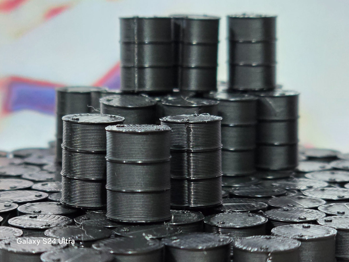 Oil Drum Barrels OO Gauge New Black 1:76 Scale Models Train Railway 100 Pack