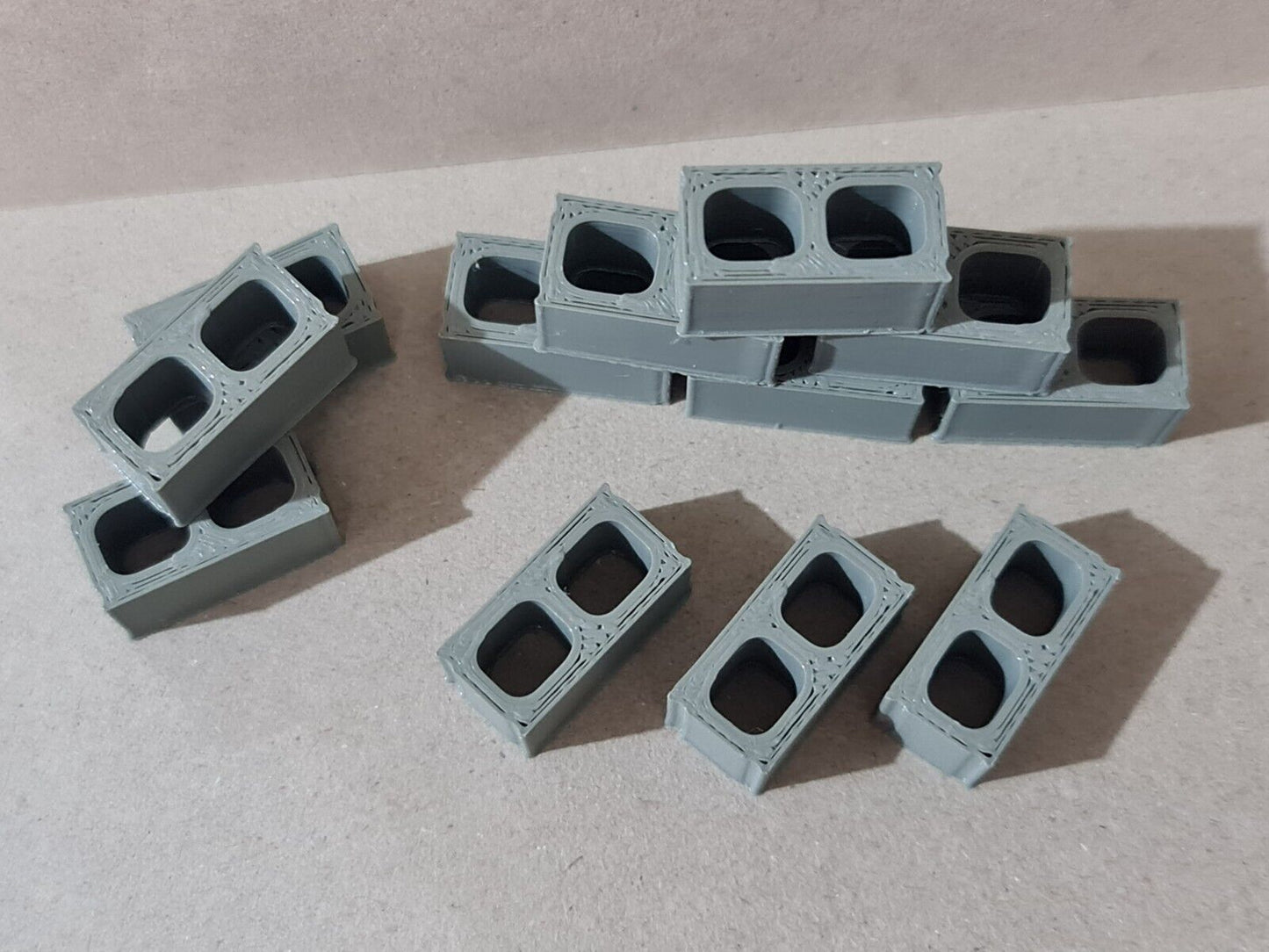 New 12 x Concrete Blocks 16mm 1:19 Scale Models Train Garden Railway