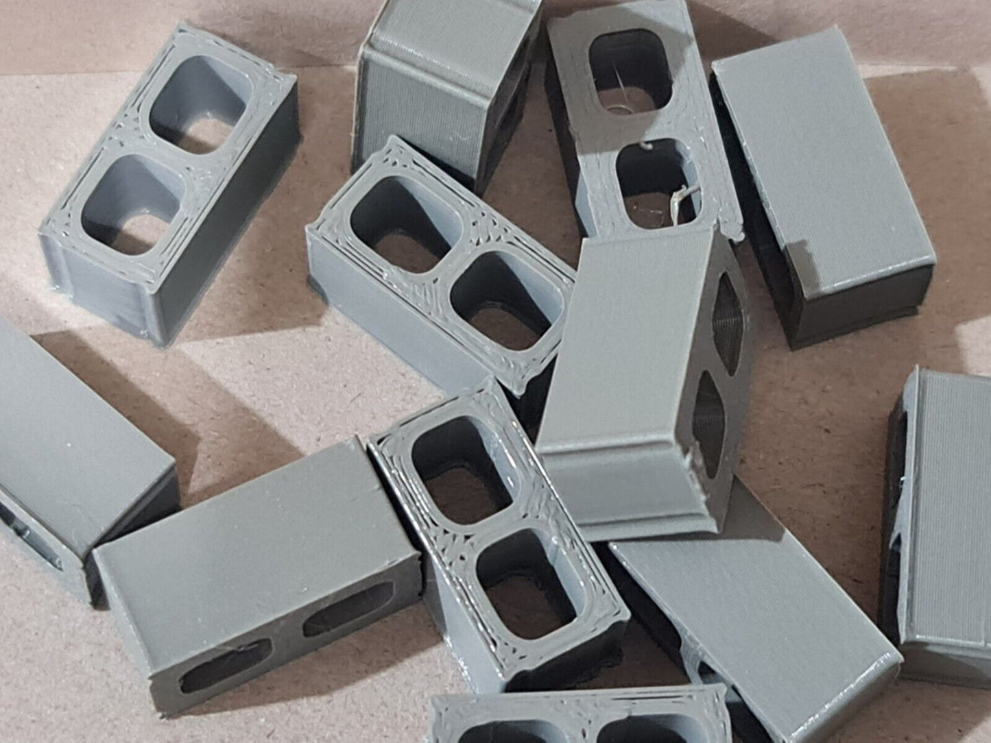 New 12 x Concrete Blocks 16mm 1:19 Scale Models Train Garden Railway