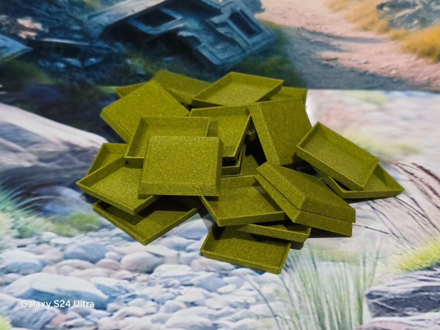 Wargaming Bases 25mm Square Moss Green PLA Plastic for War Gaming Tabletop Games