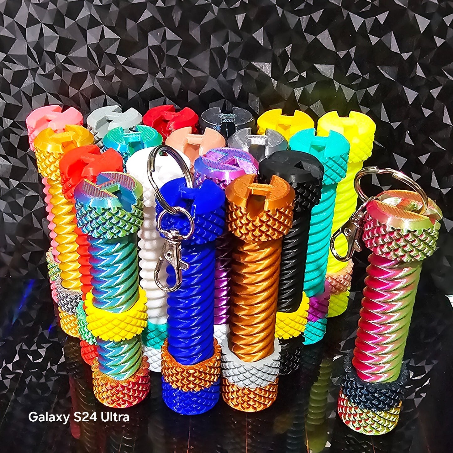 Fidget Bolt Keyring – Fun Fidget Toy, Perfect Gift or Desk Accessory Personalise
