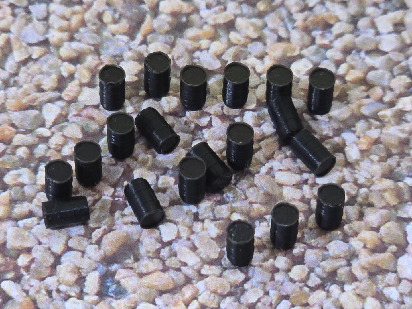 Oil Drums Barrels 200L Black Z Gauge 1:220 Scale Models Train Railway (20 Pack)