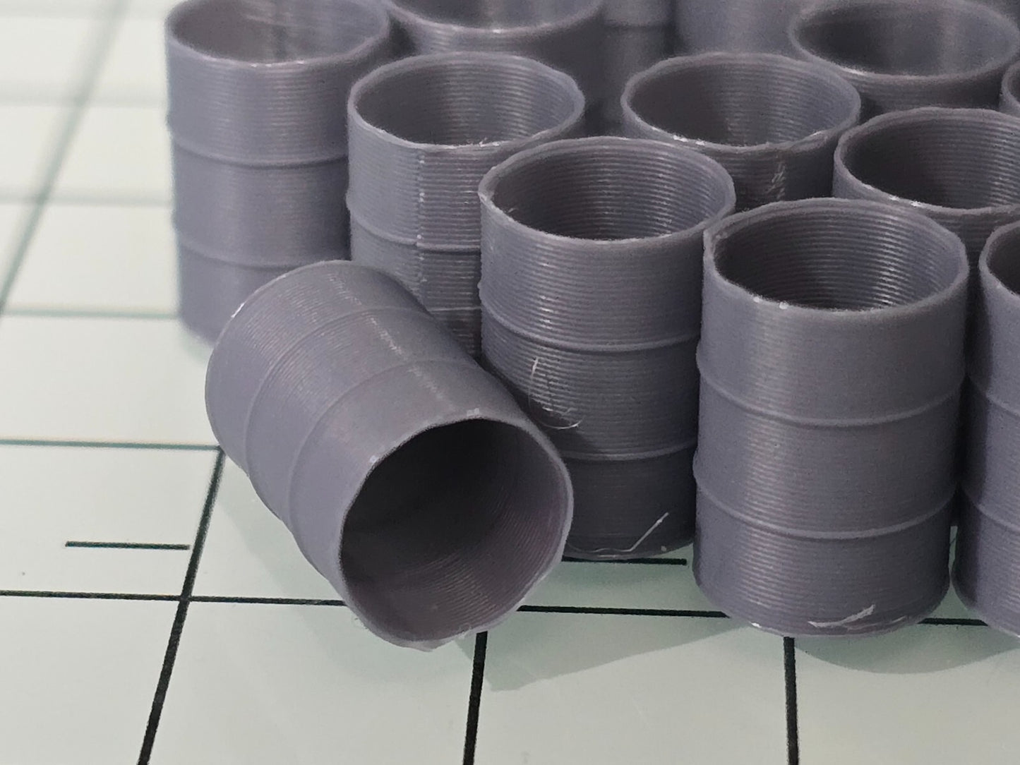 Oil Drum Barrels OO Gauge EMPTY Grey 1:76 Scale Models Train Railway 20 Pack