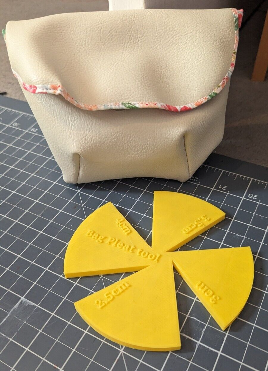 Pleat & Clutch Bag Sewing Guide Precision Ruler Handcrafted bags Emi B Designs
