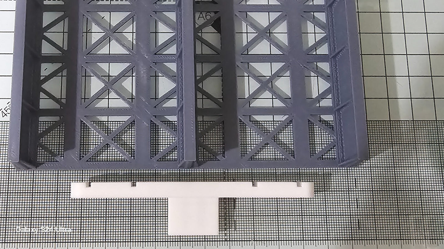 OO Gauge Double Track Iron Girder Bridge Model Railway Train Layout 1:76 Scale