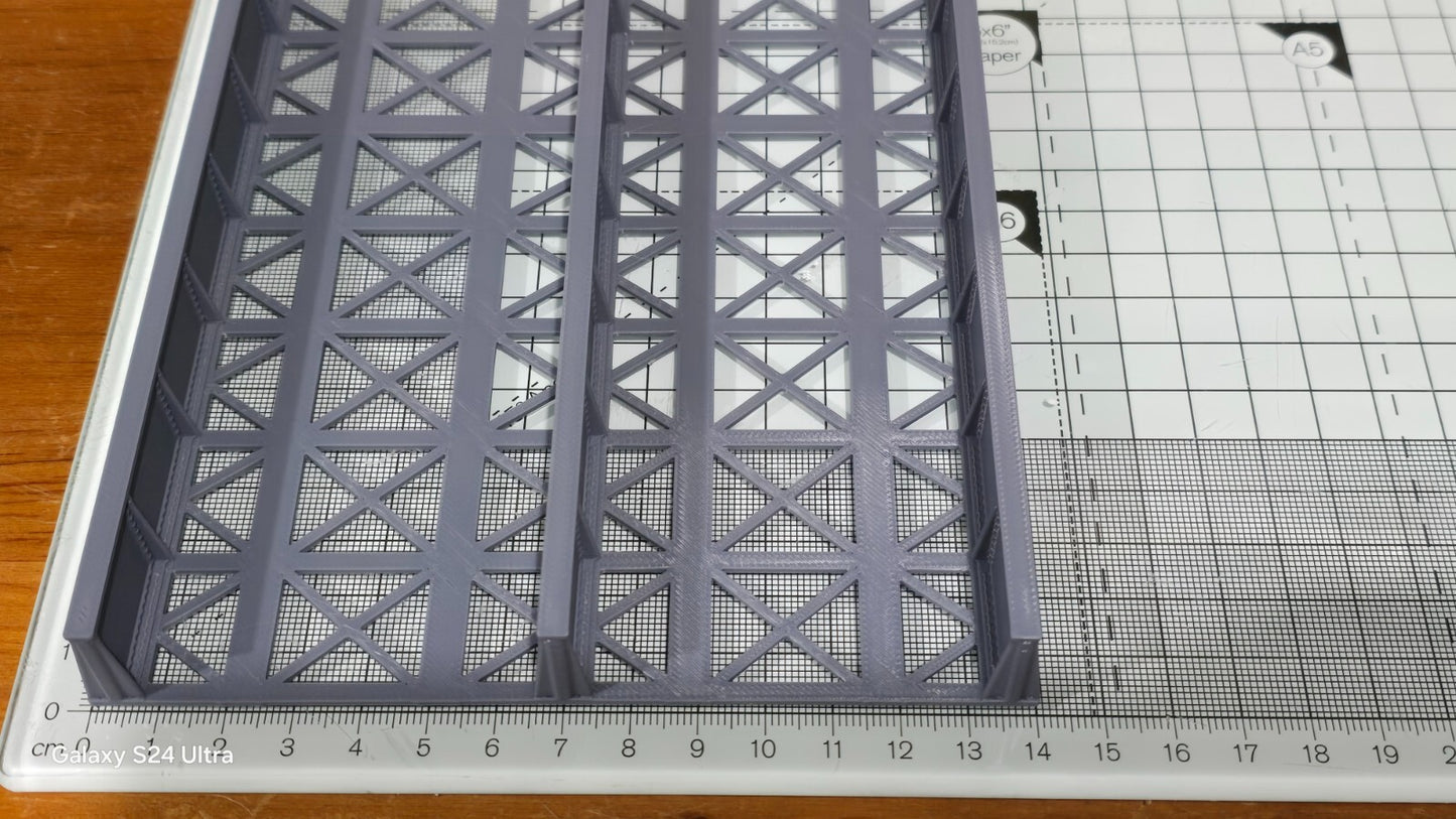 OO Gauge Double Track Iron Girder Bridge Model Railway Train Layout 1:76 Scale