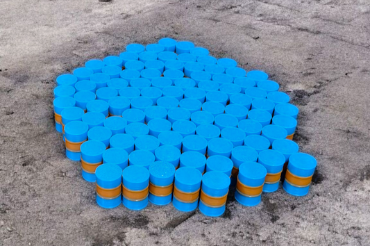 Oil Drum Barrels OO Gauge 50 x Sky Blue & Orange Gulf Style Model Scenery