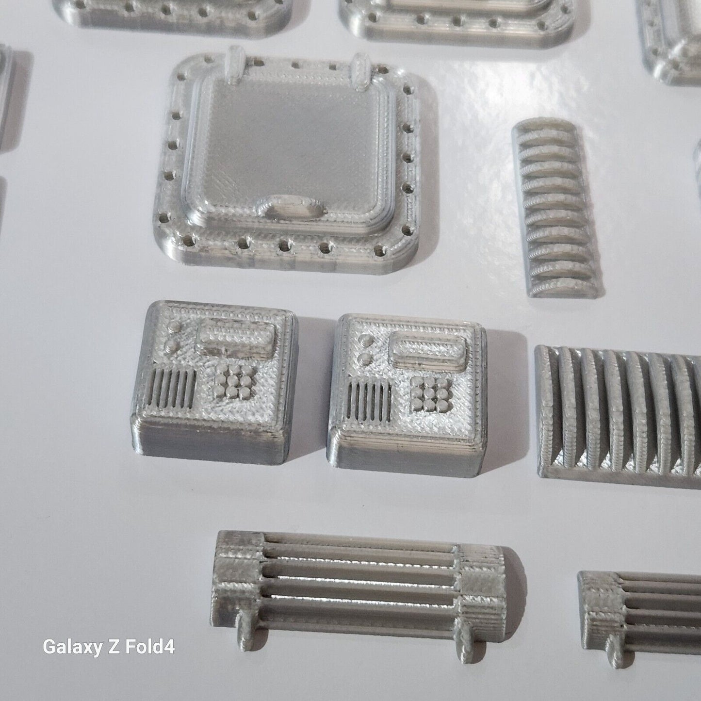 28mm Sci-Fi Greebles Kitbash Set: 42 pcs Cyberpunk Control Panels, Switches