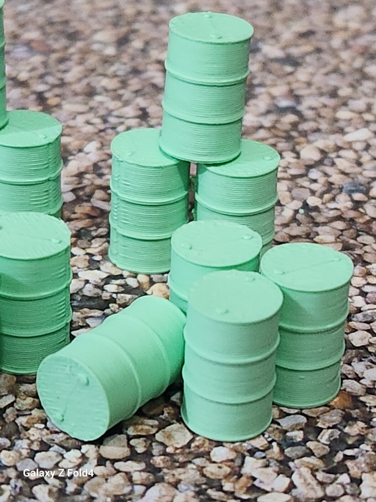 Oil Drum Barrels OO Gauge New Chemical 1:76 Scale Models Train Railway 18 Pack