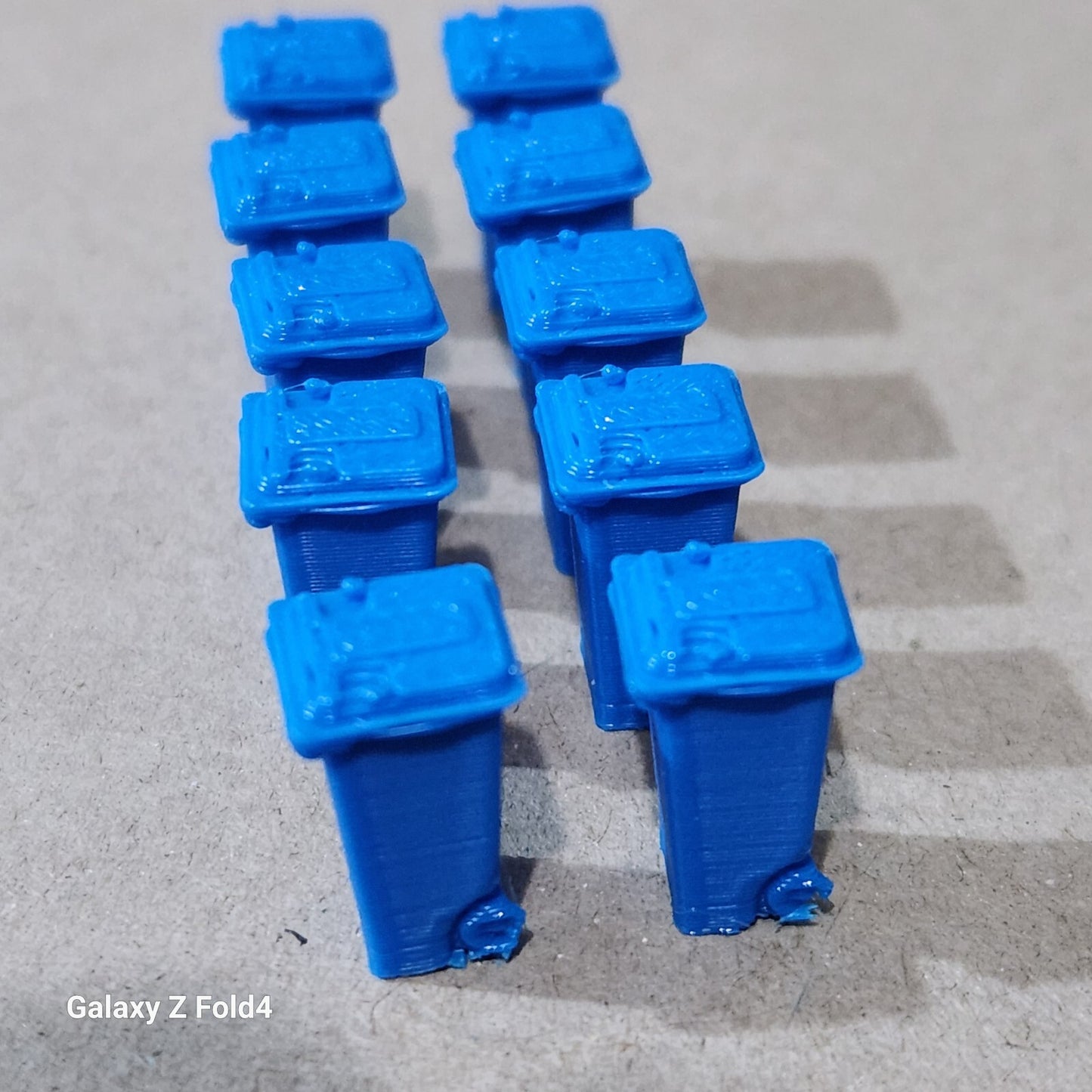 240L Wheelie Bins in OO Gauge - Assorted Colors, 1/76 Scale for Model Railways