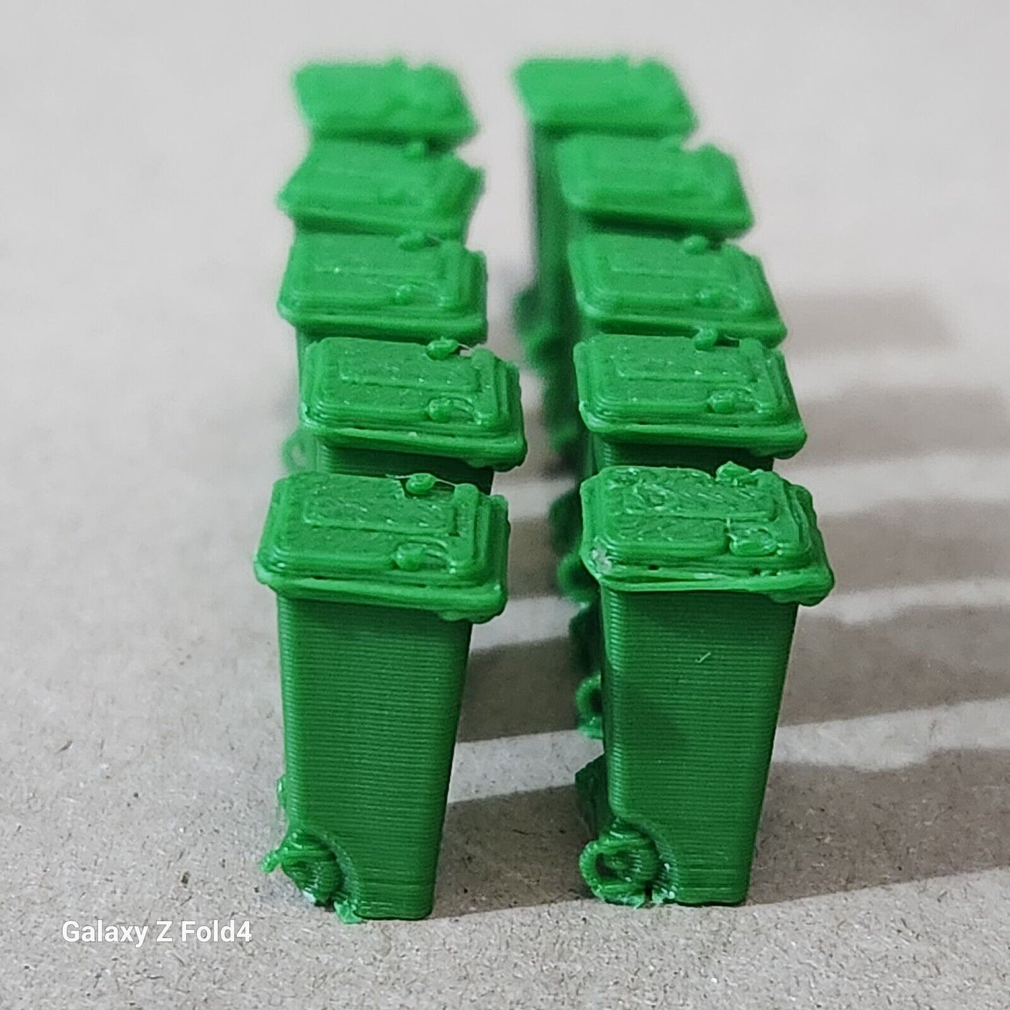 240L Wheelie Bins in OO Gauge - Assorted Colors, 1/76 Scale for Model Railways