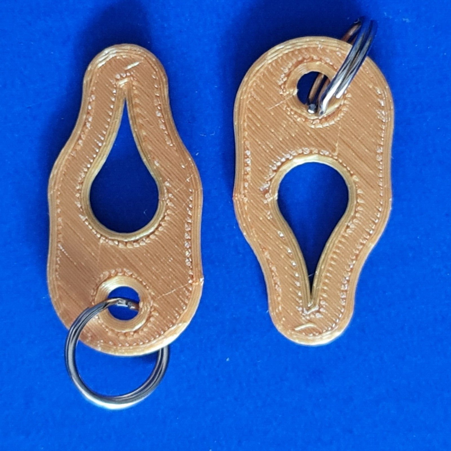 2 x Key Ring Tick Removal Tools Silk Gold PLA Plastic dog cat horse human