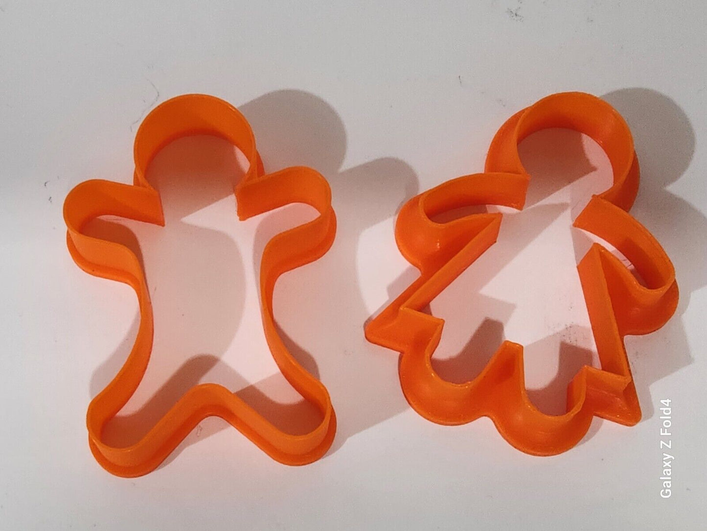 Set of 2 Gingerbread Man Woman Cookie Cutters 80mm many colours