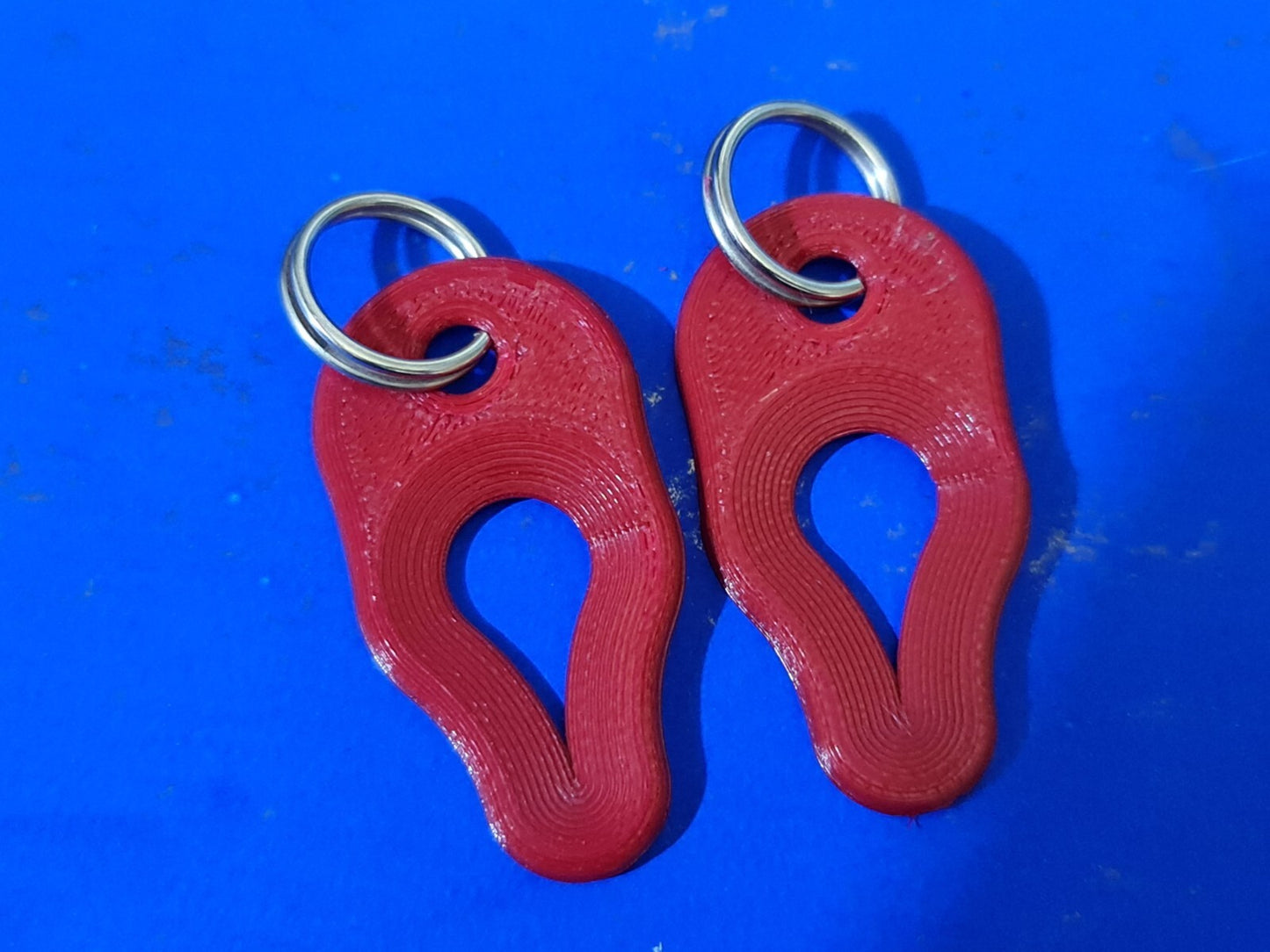 2 x Key Ring Tick Removal Tools Ruby Red PLA Plastic Biodegradable dog cat horse