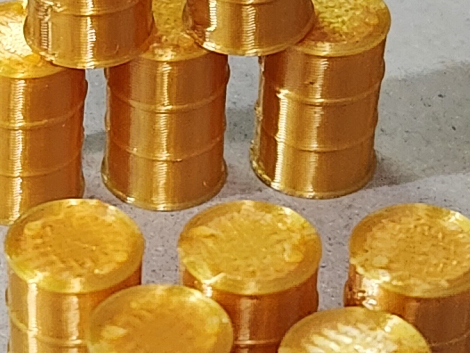 Oil Drum Barrels OO Gauge New Gold 1:76 Scale Models Train Railway 18 Pack