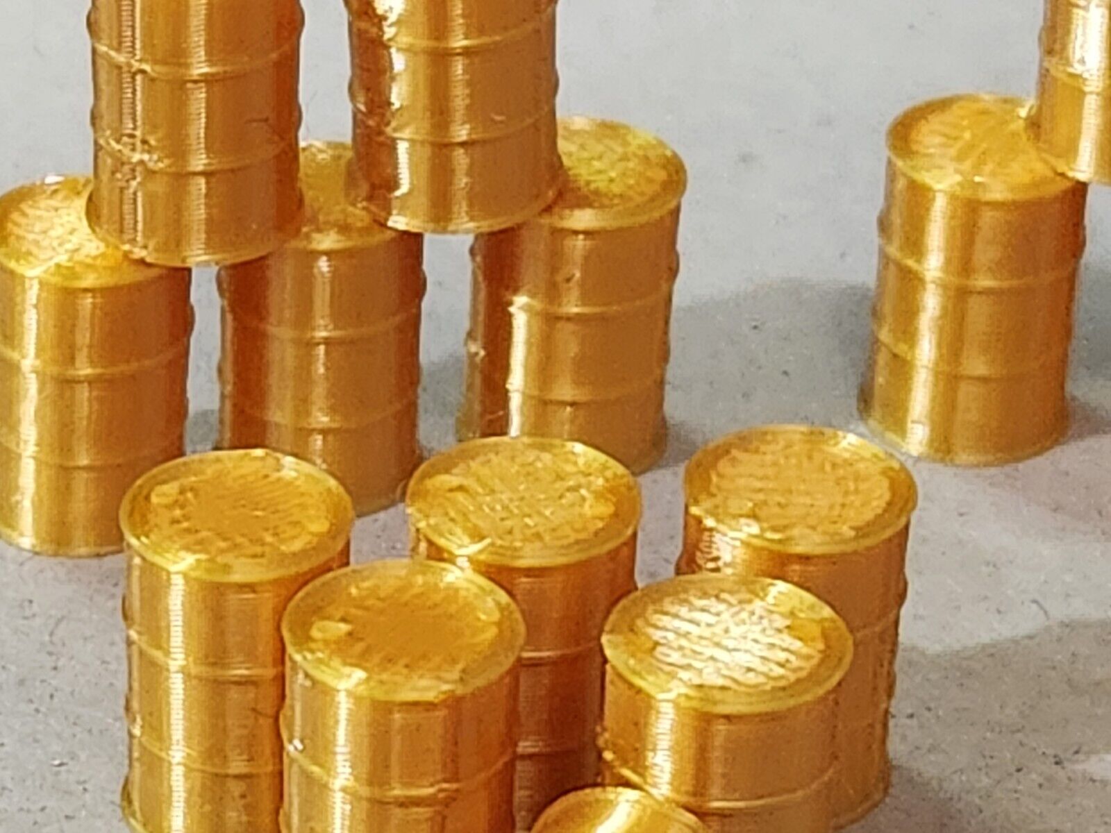 Oil Drum Barrels OO Gauge New Gold 1:76 Scale Models Train Railway 18 Pack