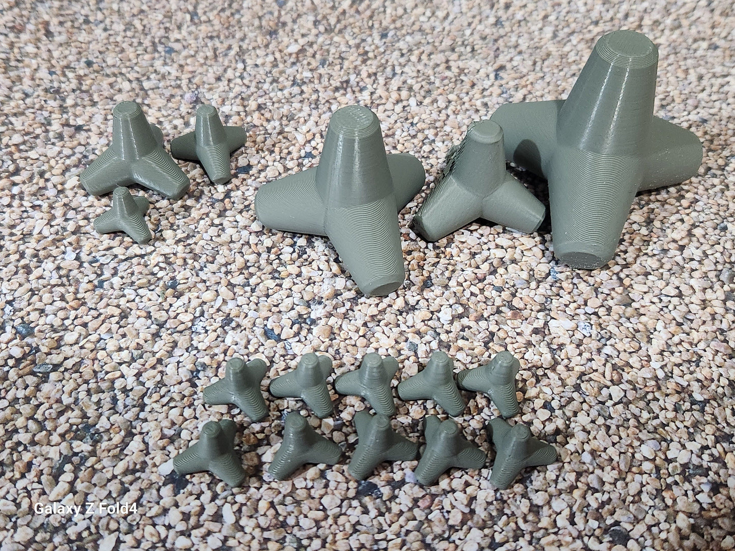 Pack of 10 Concrete Tetrapods N Gauge OO Gauge 6ft 8ft 10ft most scales sizes Naval Ship Modelling