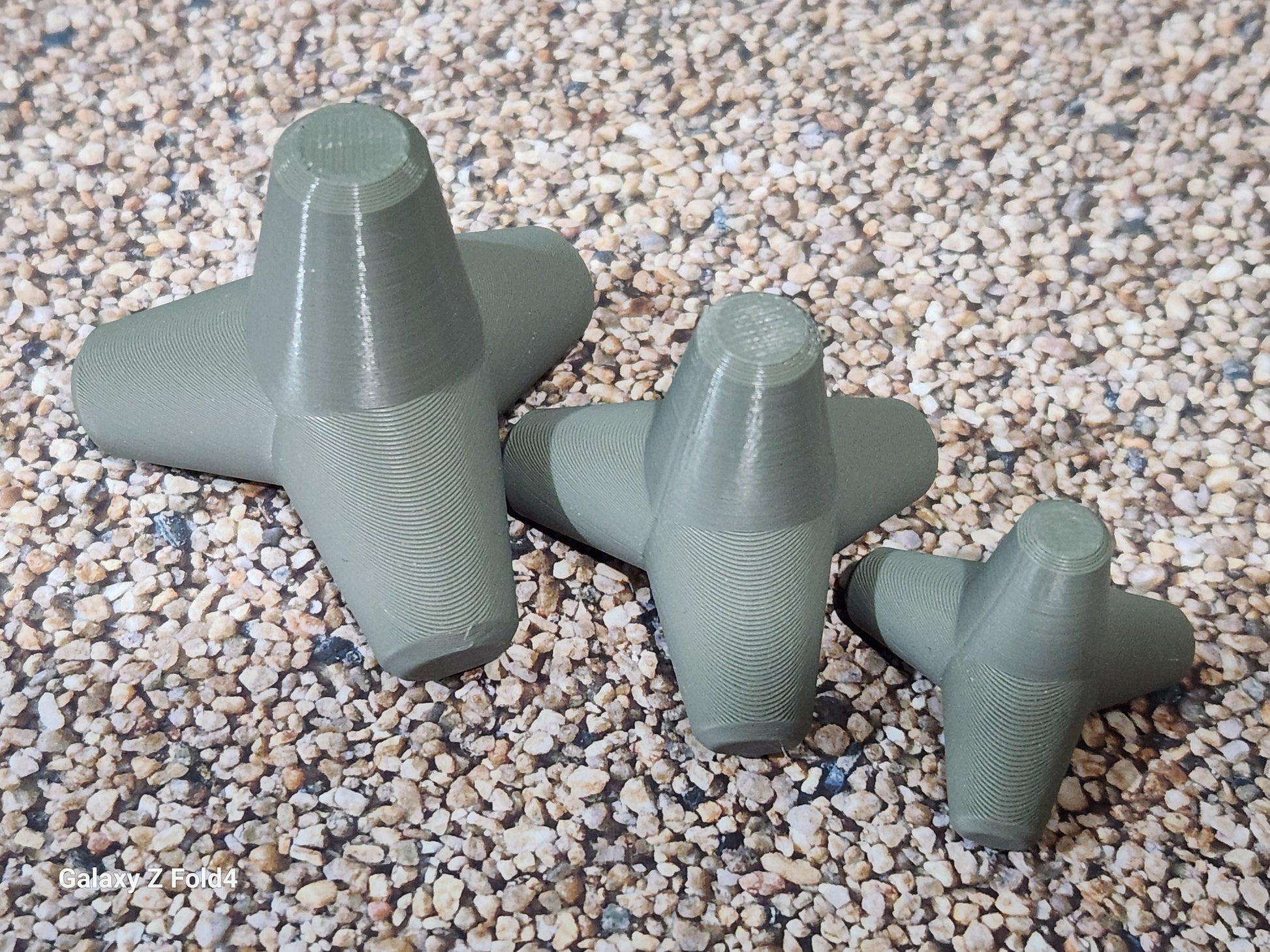 Pack of 10 Concrete Tetrapods N Gauge OO Gauge 6ft 8ft 10ft most scales sizes Naval Ship Modelling
