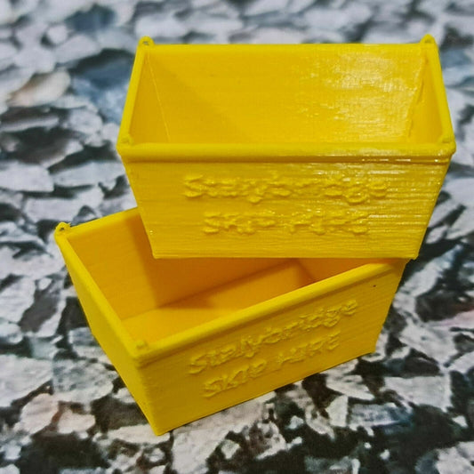 Pack of 2 Skips OO/HO Gauge 1:76 Model Railway Scenery